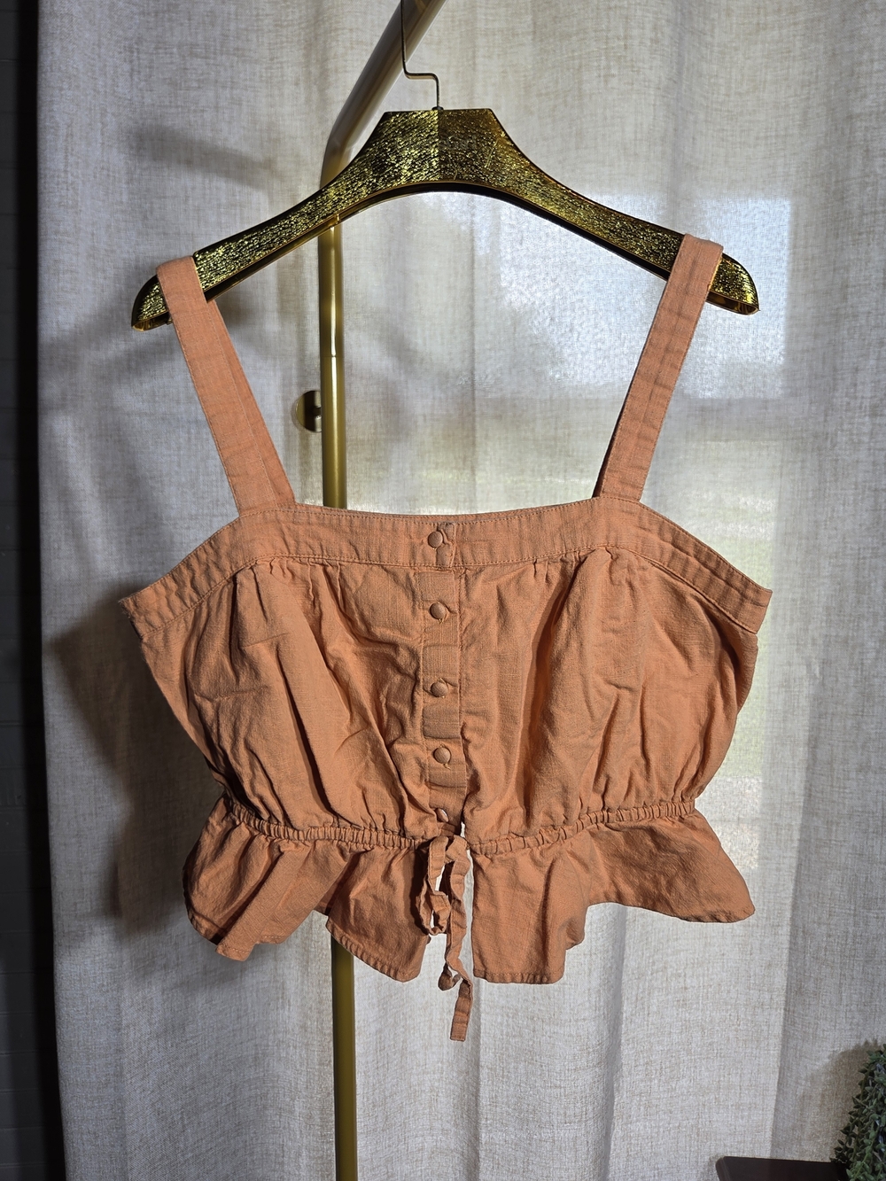 Derek Heart Peach Cropped Button-Front Tie-Front Tank